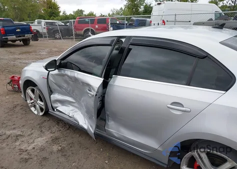 2016 Volkswagen Jetta 2.0T Gli Se из США, поврежденный, VIN 3VW4T7AJ7GM222502